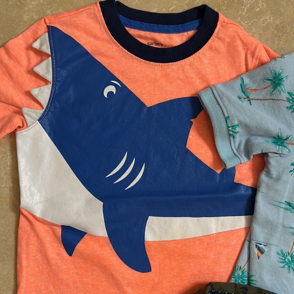 💙3 boy tops💙 - Picture 3 of 4